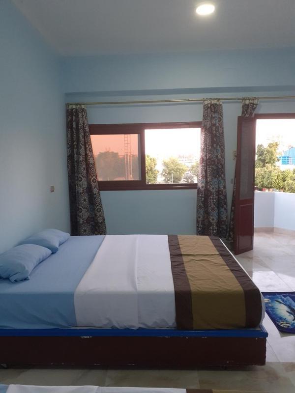 Nile Youth Hotel Luxor Esterno foto
